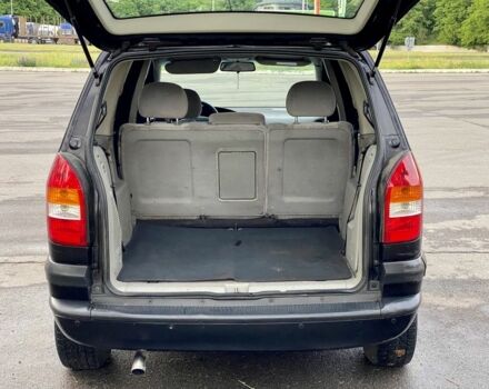 Черный Опель Зафира, объемом двигателя 2 л и пробегом 250 тыс. км за 2999 $, фото 12 на Automoto.ua