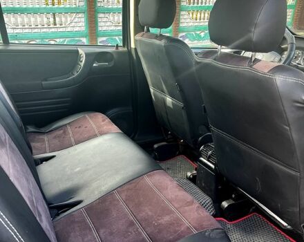 Черный Опель Зафира, объемом двигателя 2 л и пробегом 0 тыс. км за 3200 $, фото 4 на Automoto.ua