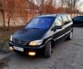 Черный Опель Зафира, объемом двигателя 2.2 л и пробегом 288 тыс. км за 3600 $, фото 1 на Automoto.ua