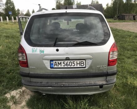 Черный Опель Зафира, объемом двигателя 2.2 л и пробегом 300 тыс. км за 700 $, фото 6 на Automoto.ua