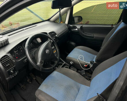 Черный Опель Зафира, объемом двигателя 2.17 л и пробегом 299 тыс. км за 2649 $, фото 8 на Automoto.ua