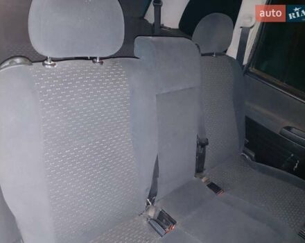 Черный Опель Зафира, объемом двигателя 2 л и пробегом 360 тыс. км за 2550 $, фото 5 на Automoto.ua