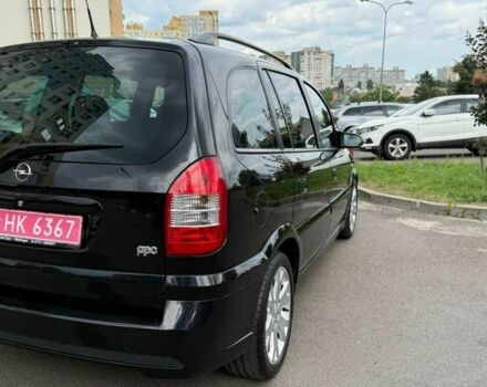 Чорний Опель Зафіра, об'ємом двигуна 2 л та пробігом 189 тис. км за 6199 $, фото 2 на Automoto.ua