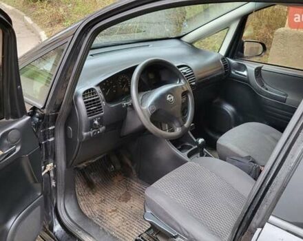 Черный Опель Зафира, объемом двигателя 2 л и пробегом 310 тыс. км за 3500 $, фото 5 на Automoto.ua