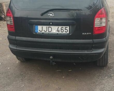 Черный Опель Зафира, объемом двигателя 2.2 л и пробегом 260 тыс. км за 2200 $, фото 5 на Automoto.ua