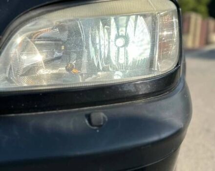 Черный Опель Зафира, объемом двигателя 2.2 л и пробегом 298 тыс. км за 3600 $, фото 23 на Automoto.ua