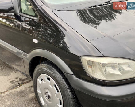 Чорний Опель Зафіра, об'ємом двигуна 2 л та пробігом 250 тис. км за 2999 $, фото 16 на Automoto.ua