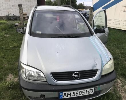 Черный Опель Зафира, объемом двигателя 2.2 л и пробегом 300 тыс. км за 700 $, фото 2 на Automoto.ua