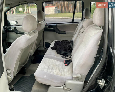 Чорний Опель Зафіра, об'ємом двигуна 2 л та пробігом 250 тис. км за 2999 $, фото 28 на Automoto.ua