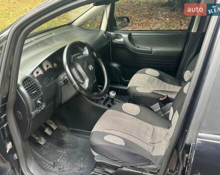 Опель Зафіра 2003 у Черкасах на Automoto.ua Чорний Опель Зафіра, об'ємом двигуна 2.17 л та пробігом 154 тис. км за 4400 $, фото 10 на Automoto.ua
