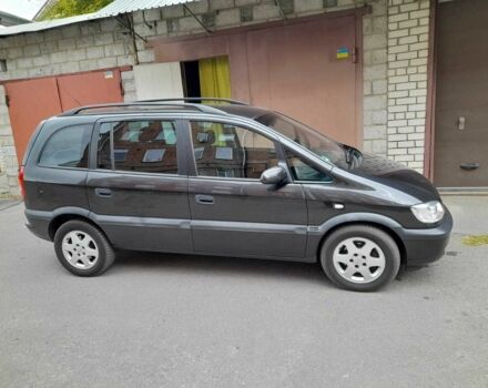 Черный Опель Зафира, объемом двигателя 0 л и пробегом 263 тыс. км за 3561 $, фото 3 на Automoto.ua