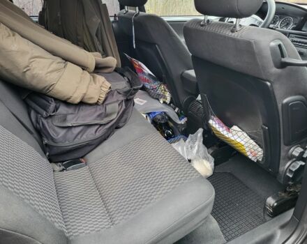 Чорний Опель Зафіра, об'ємом двигуна 2 л та пробігом 281 тис. км за 2500 $, фото 10 на Automoto.ua