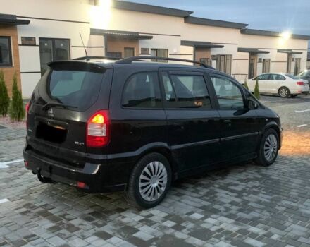 Черный Опель Зафира, объемом двигателя 2.2 л и пробегом 350 тыс. км за 2150 $, фото 2 на Automoto.ua