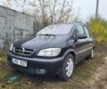 Чорний Опель Зафіра, об'ємом двигуна 2 л та пробігом 281 тис. км за 2500 $, фото 2 на Automoto.ua