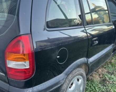 Черный Опель Зафира, объемом двигателя 2 л и пробегом 316 тыс. км за 3500 $, фото 6 на Automoto.ua