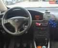 Черный Опель Зафира, объемом двигателя 1.6 л и пробегом 312 тыс. км за 3550 $, фото 26 на Automoto.ua