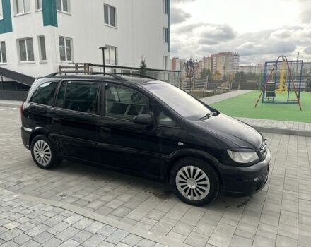 Черный Опель Зафира, объемом двигателя 2.2 л и пробегом 350 тыс. км за 1950 $, фото 2 на Automoto.ua