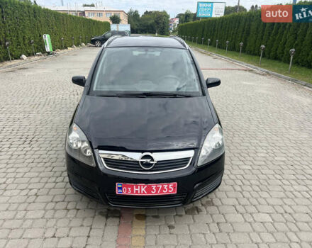 Чорний Опель Зафіра, об'ємом двигуна 1.6 л та пробігом 215 тис. км за 5290 $, фото 4 на Automoto.ua