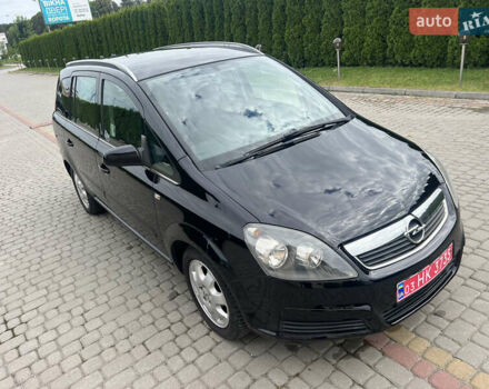 Чорний Опель Зафіра, об'ємом двигуна 1.6 л та пробігом 215 тис. км за 5290 $, фото 6 на Automoto.ua