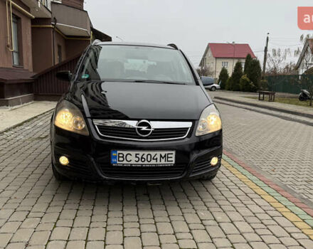 Черный Опель Зафира, объемом двигателя 1.6 л и пробегом 249 тыс. км за 4500 $, фото 7 на Automoto.ua