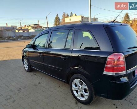 Черный Опель Зафира, объемом двигателя 1.6 л и пробегом 245 тыс. км за 4999 $, фото 1 на Automoto.ua