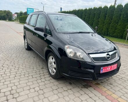 Черный Опель Зафира, объемом двигателя 1.6 л и пробегом 215 тыс. км за 5290 $, фото 2 на Automoto.ua