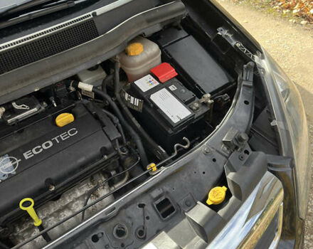 Черный Опель Зафира, объемом двигателя 1.8 л и пробегом 167 тыс. км за 5300 $, фото 23 на Automoto.ua