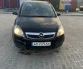 Черный Опель Зафира, объемом двигателя 1.6 л и пробегом 327 тыс. км за 4250 $, фото 1 на Automoto.ua