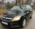 Черный Опель Зафира, объемом двигателя 1.9 л и пробегом 350 тыс. км за 2299 $, фото 1 на Automoto.ua