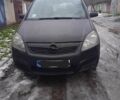 Черный Опель Зафира, объемом двигателя 1.9 л и пробегом 300 тыс. км за 2350 $, фото 1 на Automoto.ua