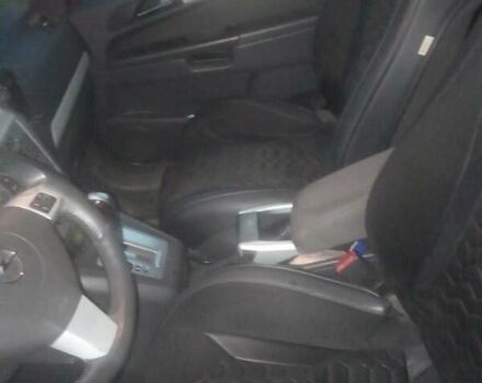 Черный Опель Зафира, объемом двигателя 1.9 л и пробегом 216 тыс. км за 7300 $, фото 8 на Automoto.ua