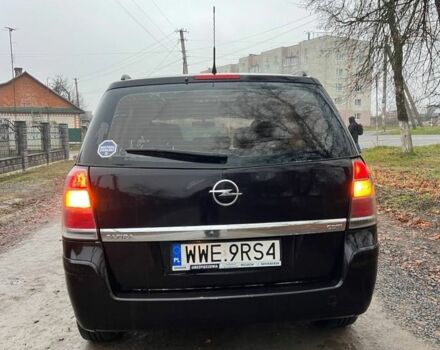 Черный Опель Зафира, объемом двигателя 1.9 л и пробегом 350 тыс. км за 2299 $, фото 2 на Automoto.ua