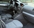 Чорний Опель Зафіра, об'ємом двигуна 1.6 л та пробігом 250 тис. км за 4450 $, фото 13 на Automoto.ua