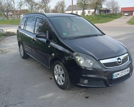 Черный Опель Зафира, объемом двигателя 1.6 л и пробегом 280 тыс. км за 5200 $, фото 2 на Automoto.ua