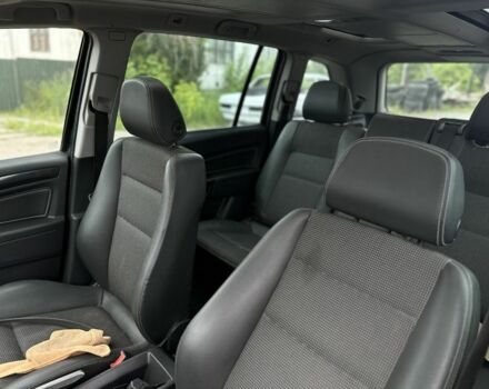 Черный Опель Зафира, объемом двигателя 1.9 л и пробегом 208 тыс. км за 3000 $, фото 11 на Automoto.ua