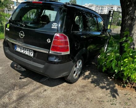 Черный Опель Зафира, объемом двигателя 1.9 л и пробегом 223 тыс. км за 2700 $, фото 4 на Automoto.ua