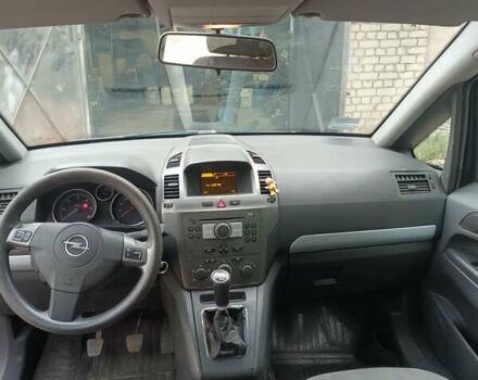 Чорний Опель Зафіра, об'ємом двигуна 1.9 л та пробігом 295 тис. км за 3500 $, фото 2 на Automoto.ua