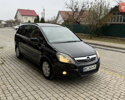 Черный Опель Зафира, объемом двигателя 1.6 л и пробегом 249 тыс. км за 4500 $, фото 3 на Automoto.ua