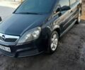 Черный Опель Зафира, объемом двигателя 1.6 л и пробегом 221 тыс. км за 6000 $, фото 1 на Automoto.ua