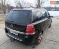Черный Опель Зафира, объемом двигателя 2.2 л и пробегом 197 тыс. км за 5800 $, фото 5 на Automoto.ua