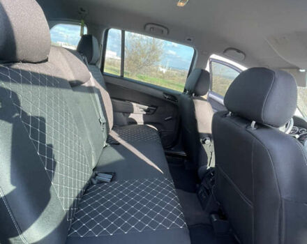 Черный Опель Зафира, объемом двигателя 2.2 л и пробегом 225 тыс. км за 5500 $, фото 11 на Automoto.ua