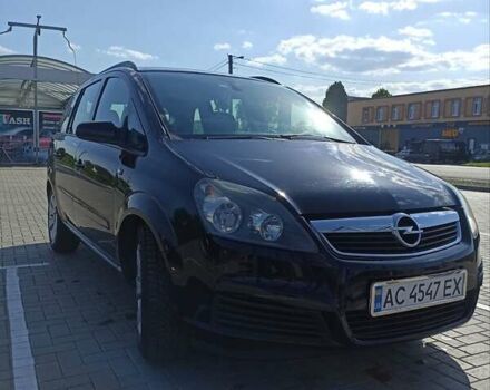 Черный Опель Зафира, объемом двигателя 1.8 л и пробегом 258 тыс. км за 5200 $, фото 2 на Automoto.ua