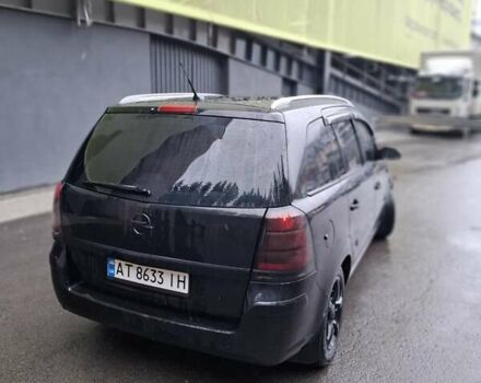 Черный Опель Зафира, объемом двигателя 1.9 л и пробегом 328 тыс. км за 7299 $, фото 2 на Automoto.ua