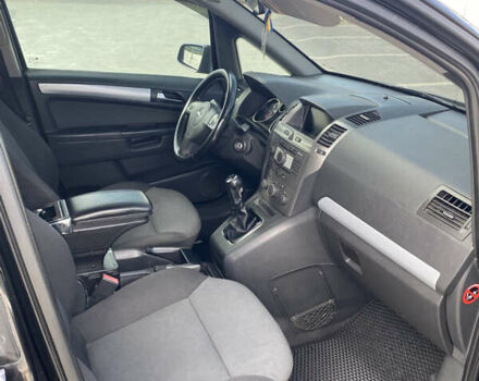 Опель Зафира 2006 в Ивано-Франковске на Automoto.ua Черный Опель Зафира, объемом двигателя 1.9 л и пробегом 327 тыс. км за 4950 $, фото 11 на Automoto.ua