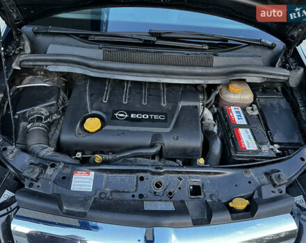 Черный Опель Зафира, объемом двигателя 1.91 л и пробегом 288 тыс. км за 5900 $, фото 18 на Automoto.ua