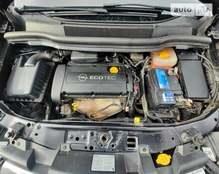 Черный Опель Зафира, объемом двигателя 1.6 л и пробегом 236 тыс. км за 5800 $, фото 11 на Automoto.ua