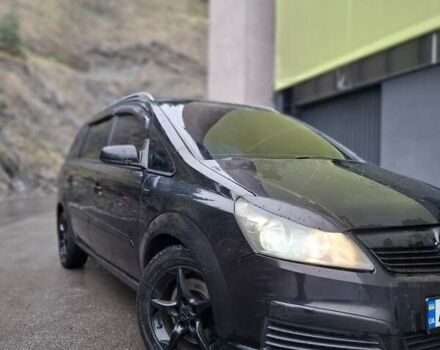 Черный Опель Зафира, объемом двигателя 1.9 л и пробегом 328 тыс. км за 7299 $, фото 1 на Automoto.ua