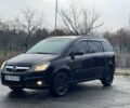 Черный Опель Зафира, объемом двигателя 1.9 л и пробегом 376 тыс. км за 5550 $, фото 1 на Automoto.ua
