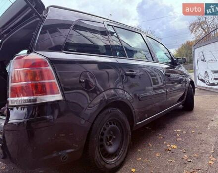 Опель Зафира 2006 в Чернигове на Automoto.ua Черный Опель Зафира, объемом двигателя 1.6 л и пробегом 276 тыс. км за 5300 $, фото 7 на Automoto.ua