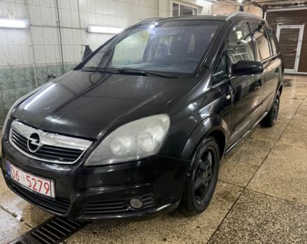 Черный Опель Зафира, объемом двигателя 2 л и пробегом 100 тыс. км за 2950 $, фото 6 на Automoto.ua